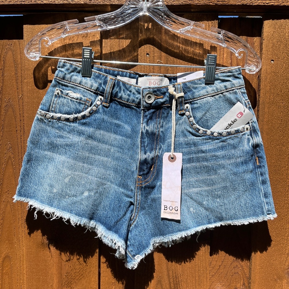 BOG Collective Buckle Charlotte Distressed Jean Shorts with Rivets Size 26 NWT